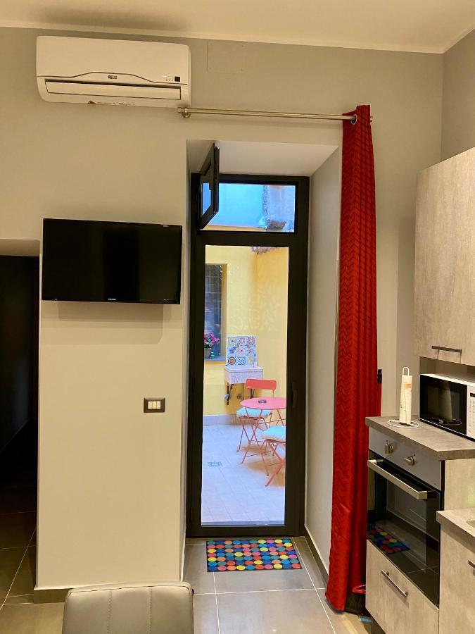 Vecchia Ognina Apartments Catania - Free Parking Buitenkant foto