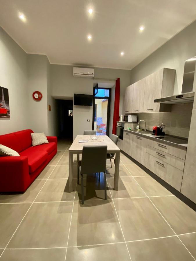 Vecchia Ognina Apartments Catania - Free Parking Buitenkant foto